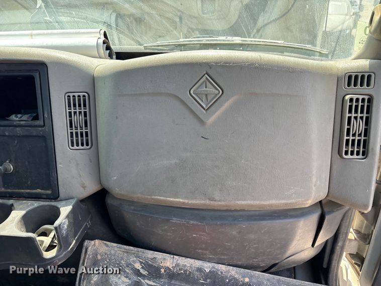 image for item YA0833 2010 International 4300 truck cab and chassis