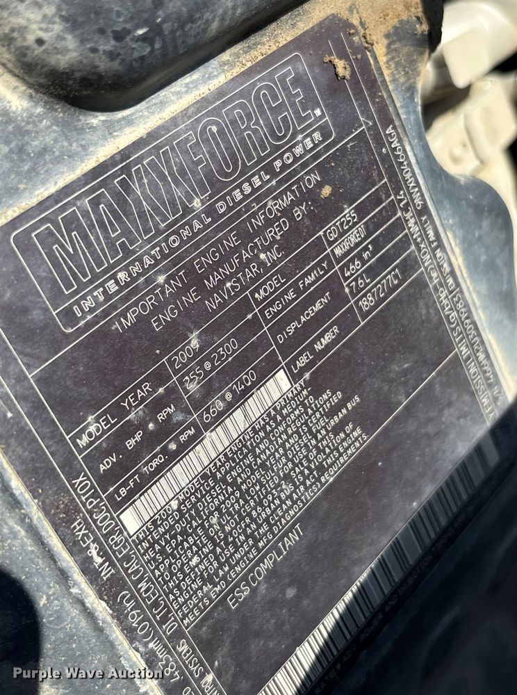 image for item YA0833 2010 International 4300 truck cab and chassis