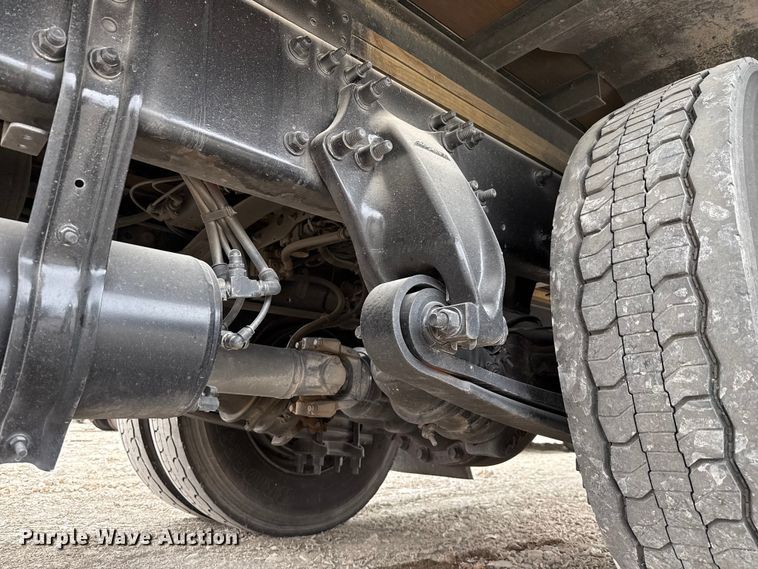 image for item YA0862 2018 Freightliner Business Class M2 box truck