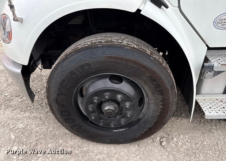 image for item YA0862 2018 Freightliner Business Class M2 box truck