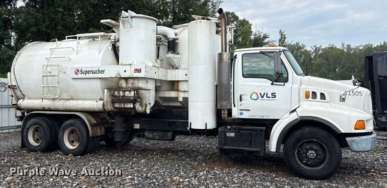image for item YA0940 2000 Sterling L9500 vacuum truck