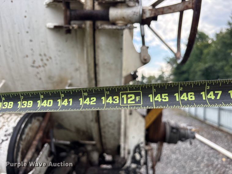 image for item YA0940 2000 Sterling L9500 vacuum truck