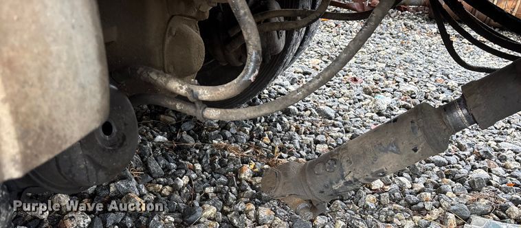 image for item YA0940 2000 Sterling L9500 vacuum truck