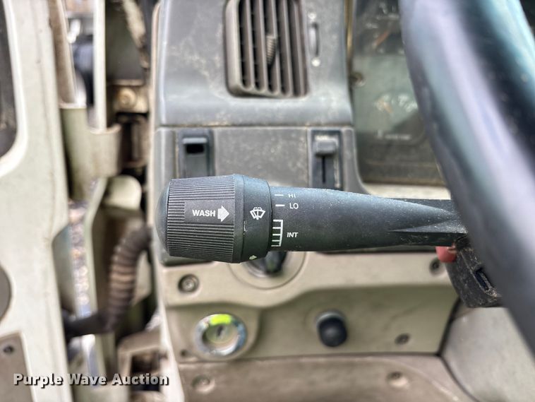 image for item YA0940 2000 Sterling L9500 vacuum truck