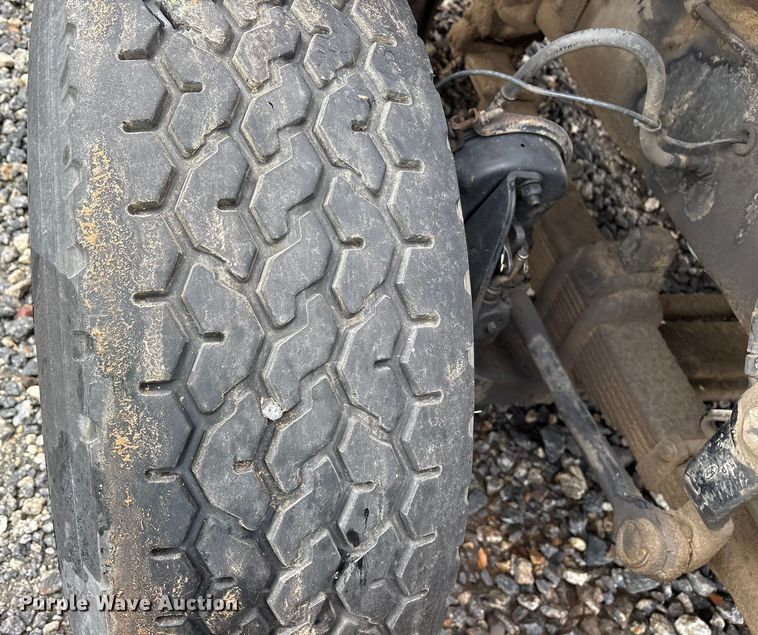 image for item YA0940 2000 Sterling L9500 vacuum truck