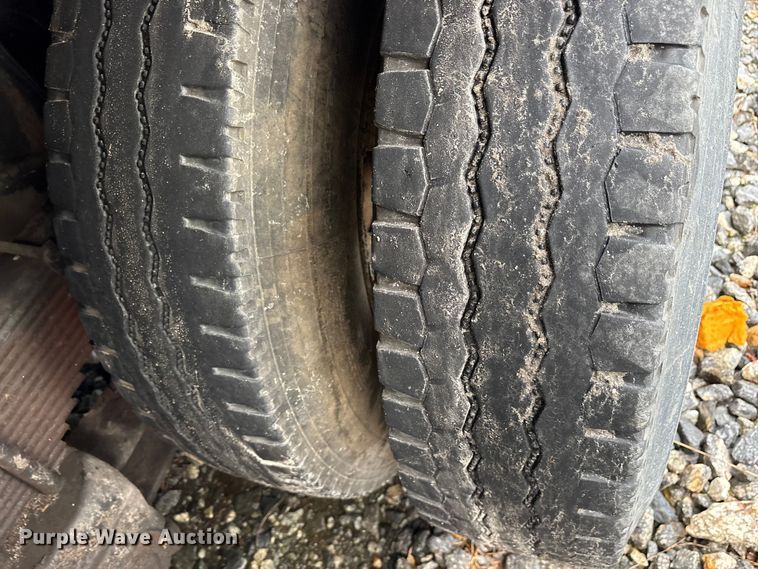 image for item YA0940 2000 Sterling L9500 vacuum truck