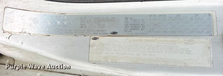 image for item YA0940 2000 Sterling L9500 vacuum truck