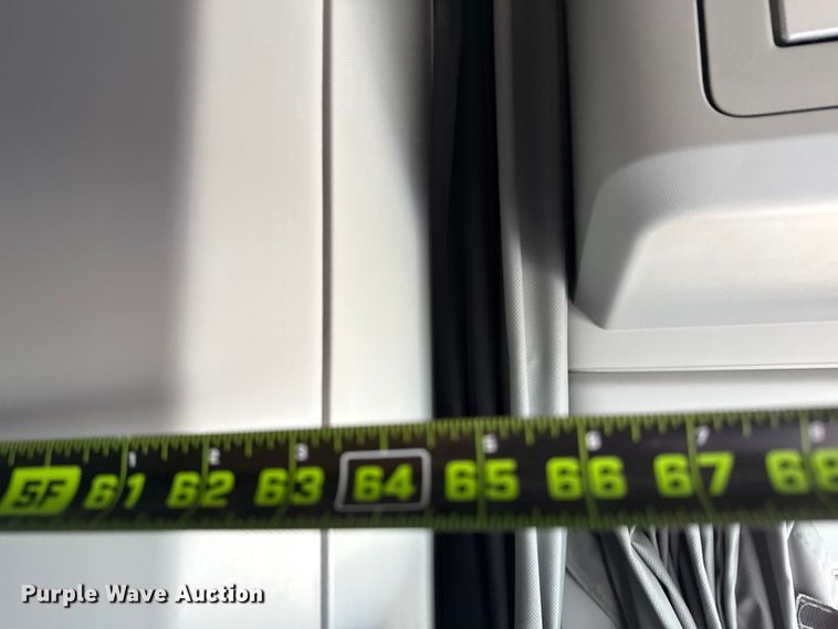 image for item YA0977 2020 Kenworth T680 semi truck