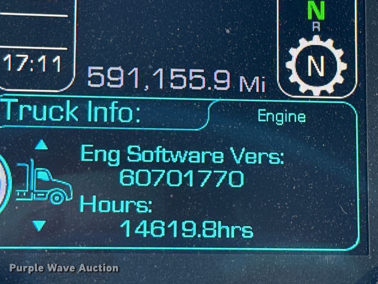 image for item YA0977 2020 Kenworth T680 semi truck