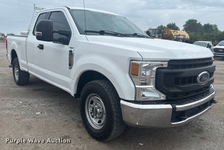 image for item DJ7776 2020 Ford F250 Super Duty SuperCab pickup truck