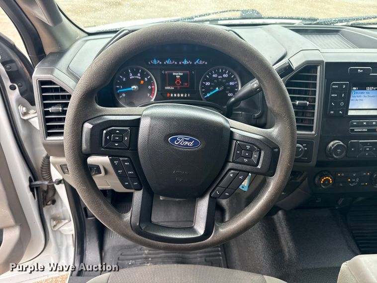 image for item DJ7776 2020 Ford F250 Super Duty SuperCab pickup truck