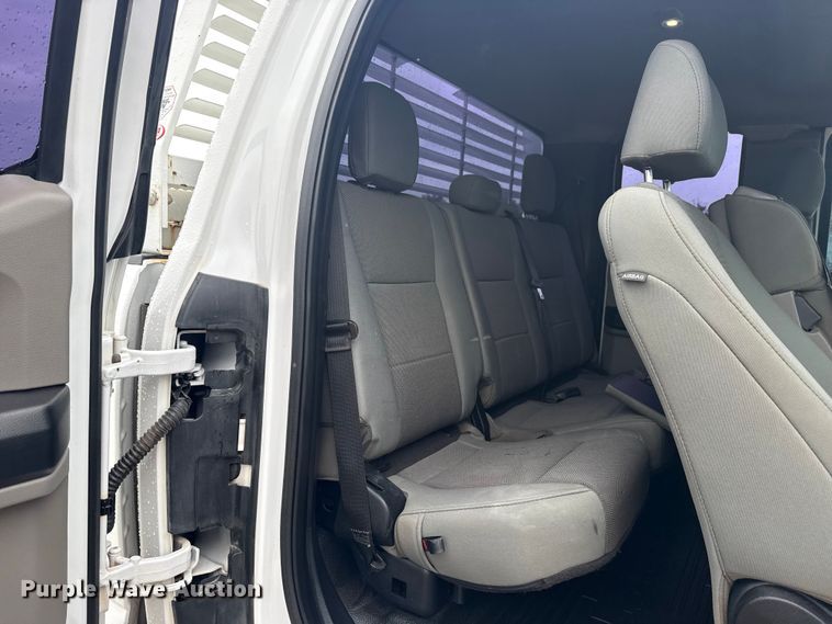 image for item DJ7776 2020 Ford F250 Super Duty SuperCab pickup truck