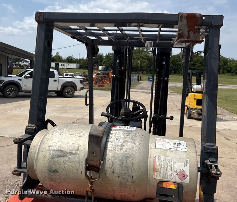 image for item DJ7785 Toyota 5FGC25 forklift