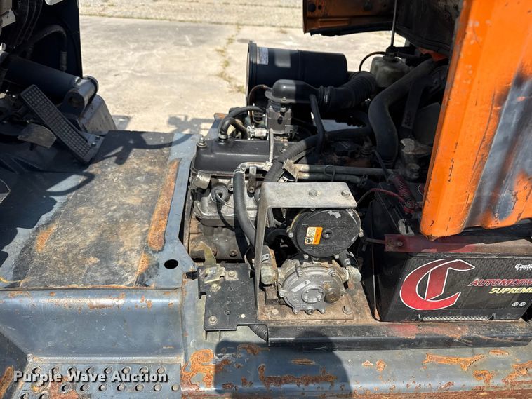 image for item DJ7785 Toyota 5FGC25 forklift