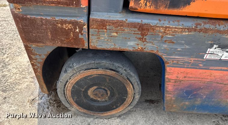 image for item DJ7785 Toyota 5FGC25 forklift