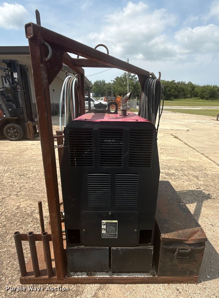 image for item DJ7786 Lincoln Electric 225 Ranger welder/generator