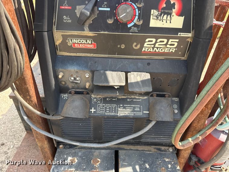 image for item DJ7786 Lincoln Electric 225 Ranger welder/generator