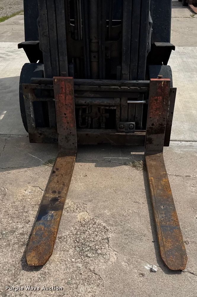 image for item DJ7787 2004 Yale GLC050RGNUAE084 forklift