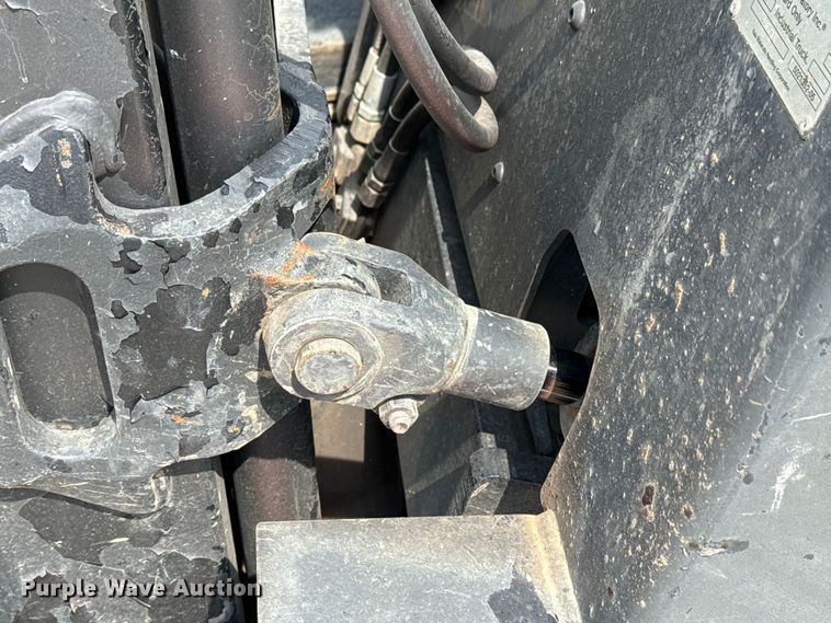 image for item DJ7787 2004 Yale GLC050RGNUAE084 forklift