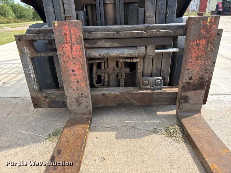 image for item DJ7787 2004 Yale GLC050RGNUAE084 forklift