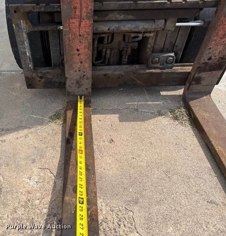 image for item DJ7787 2004 Yale GLC050RGNUAE084 forklift