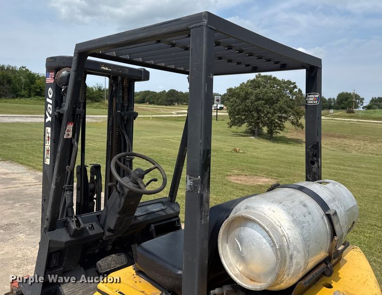 image for item DJ7787 2004 Yale GLC050RGNUAE084 forklift