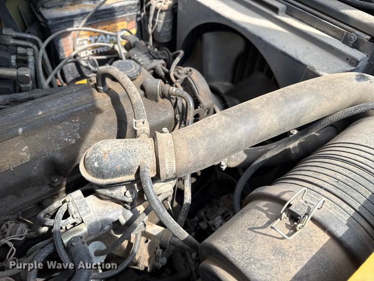 image for item DJ7787 2004 Yale GLC050RGNUAE084 forklift