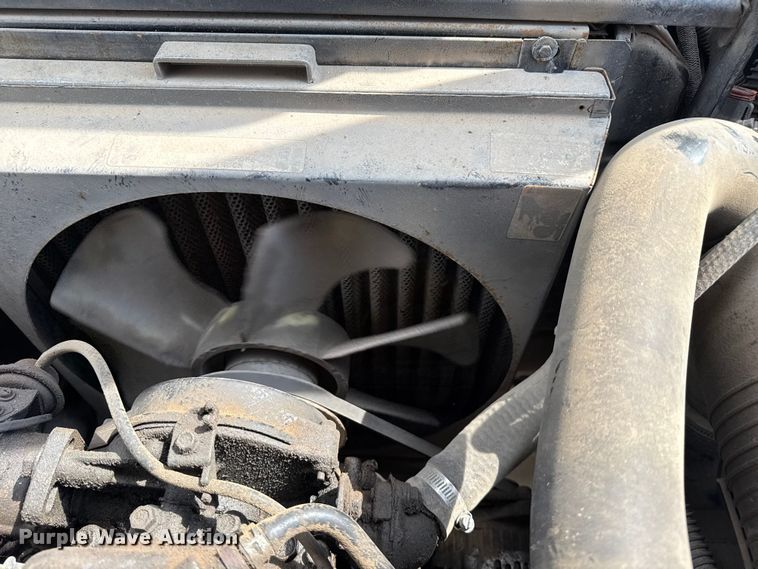 image for item DJ7787 2004 Yale GLC050RGNUAE084 forklift