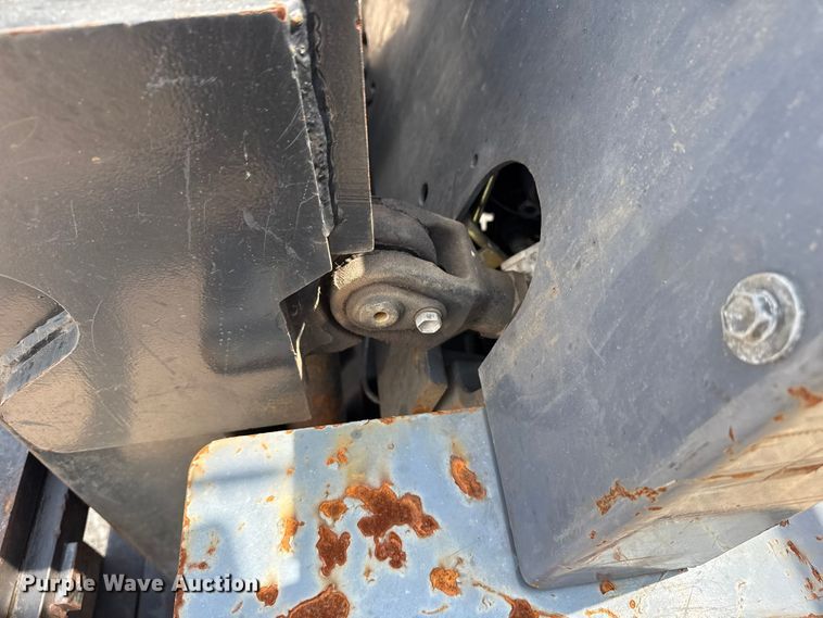 image for item DJ7788 1999 Toyota 42-6FGCU25 forklift