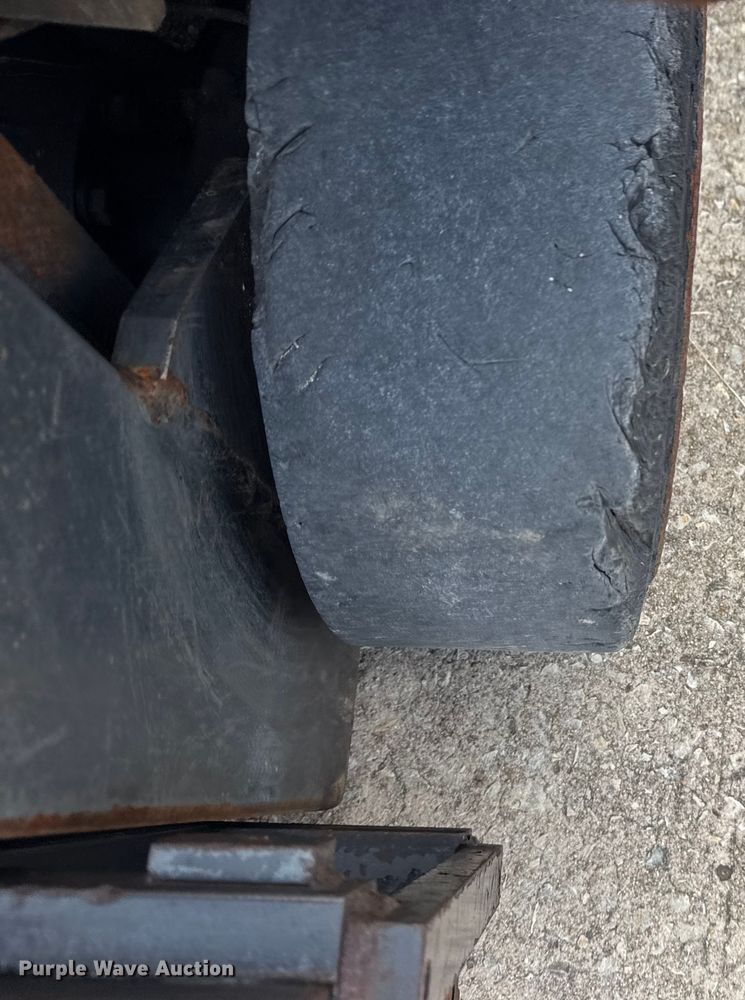 image for item DJ7788 1999 Toyota 42-6FGCU25 forklift