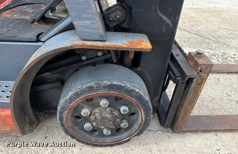 image for item DJ7788 1999 Toyota 42-6FGCU25 forklift