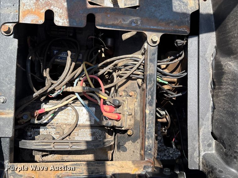 image for item DO1204 2008 Kawasaki Teryx LE utility vehicle