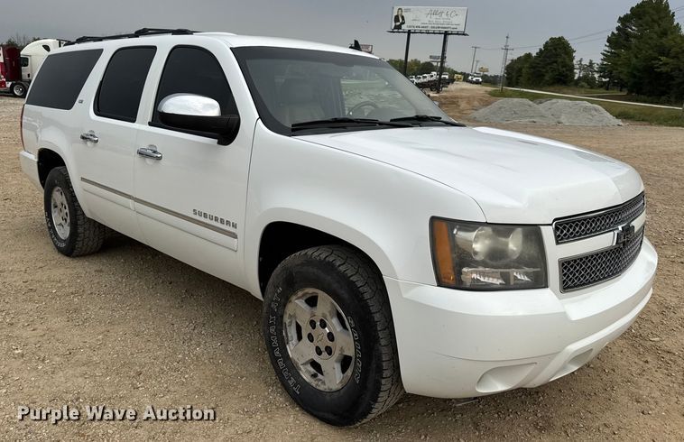 image for item DO2234 2011 Chevrolet Suburban 1500 SUV
