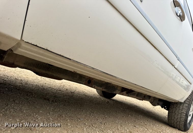 image for item DO2234 2011 Chevrolet Suburban 1500 SUV