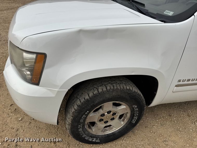 image for item DO2234 2011 Chevrolet Suburban 1500 SUV