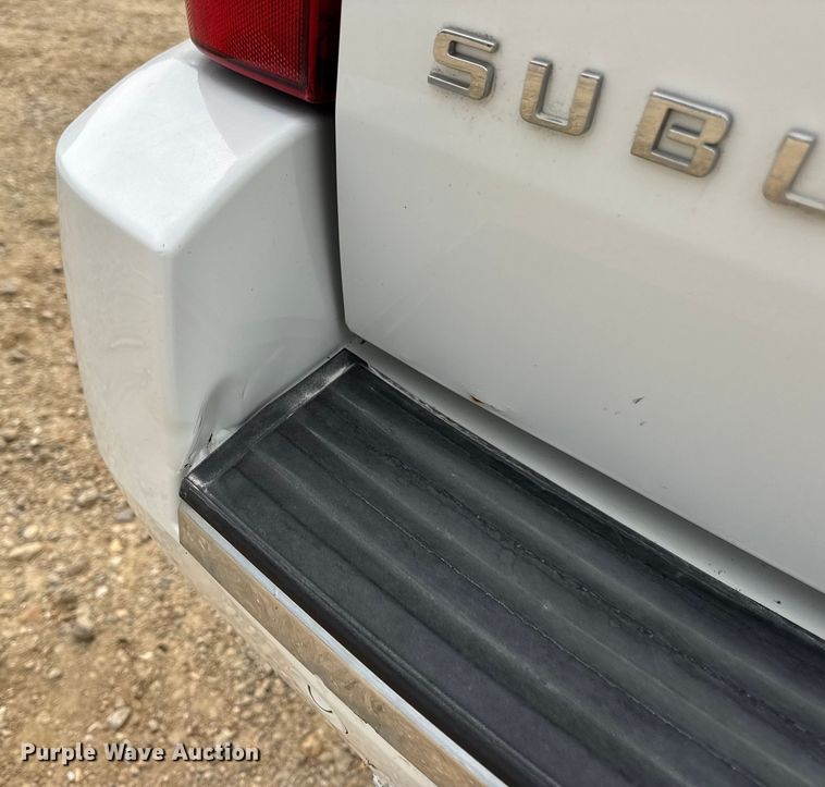 image for item DO2234 2011 Chevrolet Suburban 1500 SUV