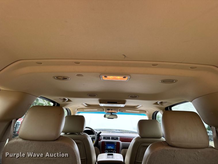 image for item DO2234 2011 Chevrolet Suburban 1500 SUV