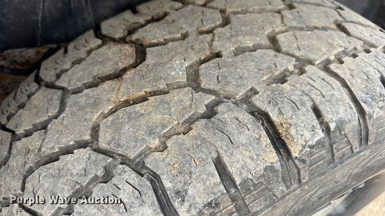 image for item DO2234 2011 Chevrolet Suburban 1500 SUV