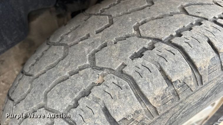 image for item DO2234 2011 Chevrolet Suburban 1500 SUV