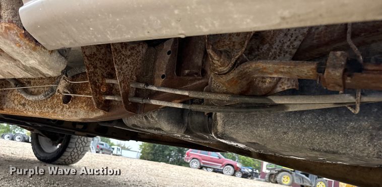 image for item DO2235 2001 Chevrolet Silverado 1500 Ext. Cab pickup truck