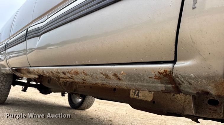 image for item DO2235 2001 Chevrolet Silverado 1500 Ext. Cab pickup truck