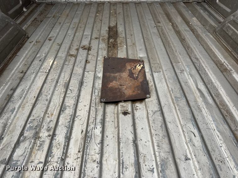 image for item DO2235 2001 Chevrolet Silverado 1500 Ext. Cab pickup truck