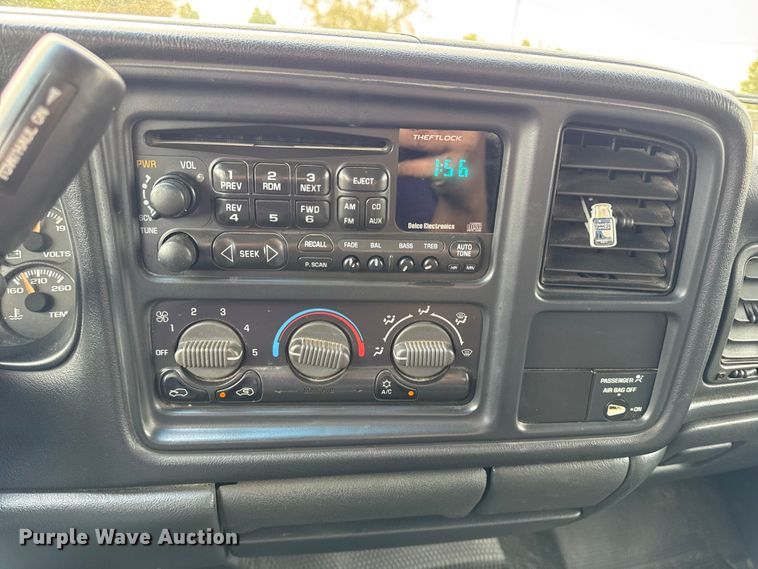 image for item DO2235 2001 Chevrolet Silverado 1500 Ext. Cab pickup truck