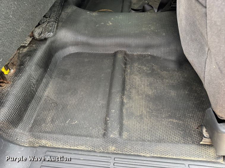 image for item DO2235 2001 Chevrolet Silverado 1500 Ext. Cab pickup truck