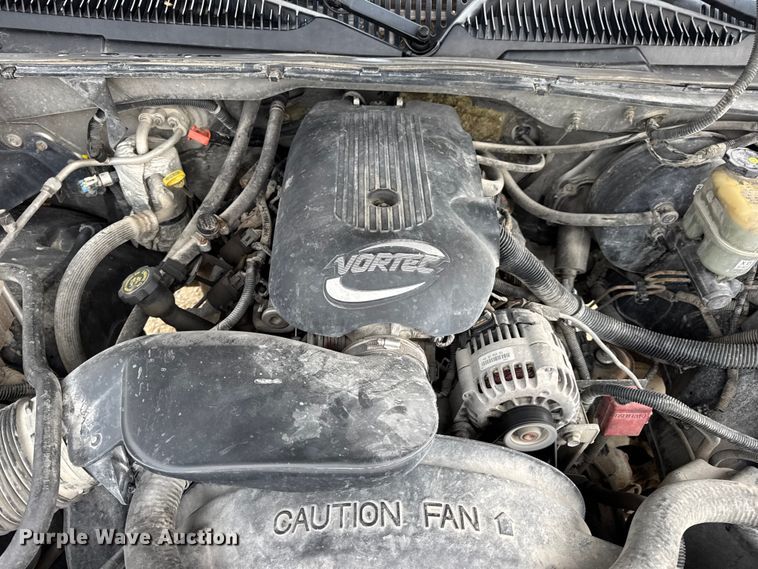 image for item DO2235 2001 Chevrolet Silverado 1500 Ext. Cab pickup truck