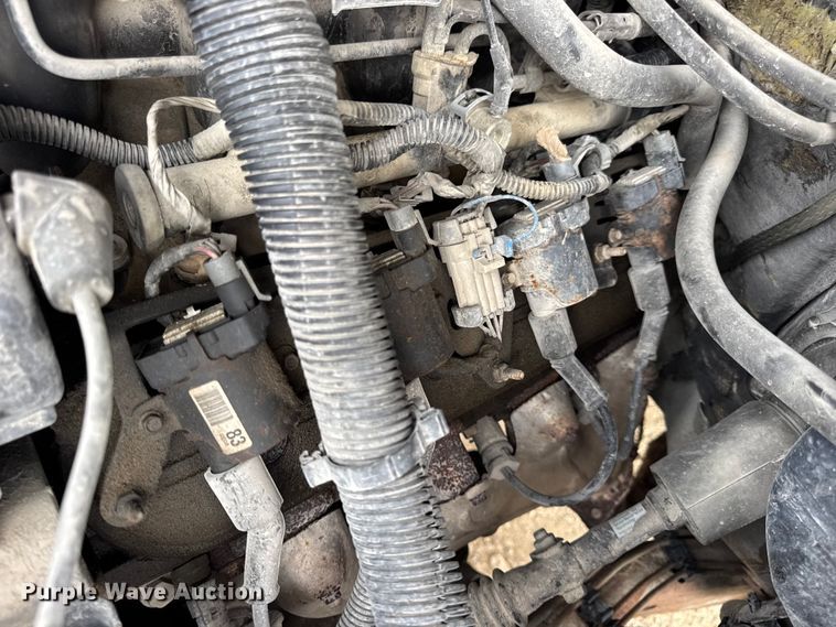 image for item DO2235 2001 Chevrolet Silverado 1500 Ext. Cab pickup truck