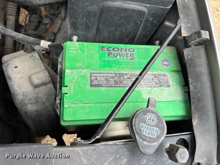 image for item DO2235 2001 Chevrolet Silverado 1500 Ext. Cab pickup truck