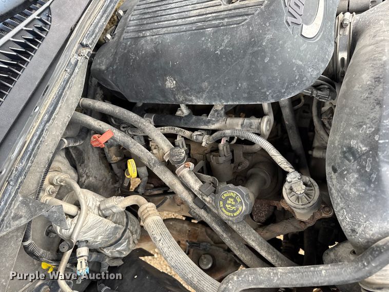 image for item DO2235 2001 Chevrolet Silverado 1500 Ext. Cab pickup truck