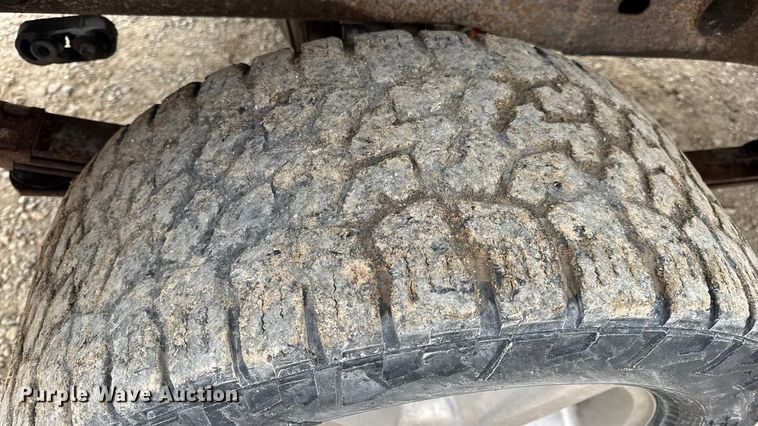 image for item DO2235 2001 Chevrolet Silverado 1500 Ext. Cab pickup truck