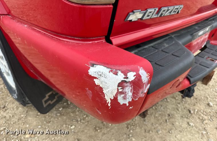 image for item DO2237 2000 Chevrolet Blazer LS SUV